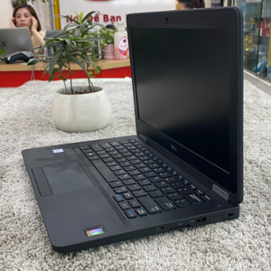 Laptop Dell latitude E5270 core i7